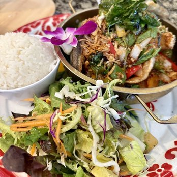 Viethai Cuisine - Sea Bass in Basil Sauce - Thai Near Me - Santa Rosa, California Viethai Cuisine - Sea Bass in Basil Sauce - Thai Near Me - Santa Rosa, California