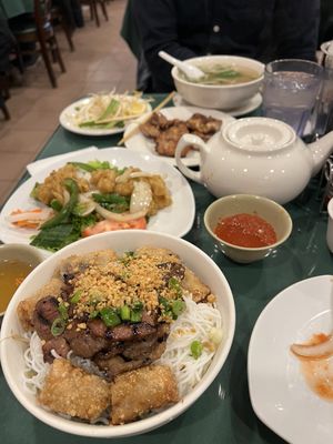 Thái Sơn by null Thái Sơn by null