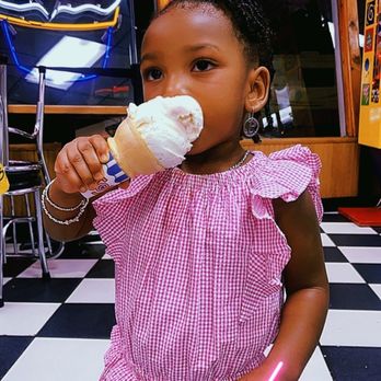 Bethlehem Dairy Store - All Ice Cream Is Made On The Premises Vanilla Ice Cream - Ice Cream & Frozen Yogurt Near Me - Bethlehem, Pennsylvania