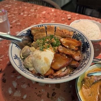 Gao Lhao - Crispy pork bha mee hang bowl - Thai Near Me - Seattle, Washington