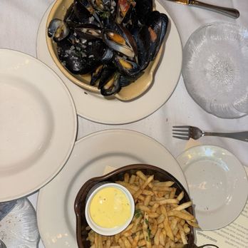 Beaujolais Bistro - Moules and frites - French Near Me - Reno, Nevada