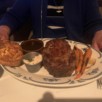 Ramsay's Kitchen at The Silver Legacy - Sunday Roast - American Near Me - Reno, Nevada