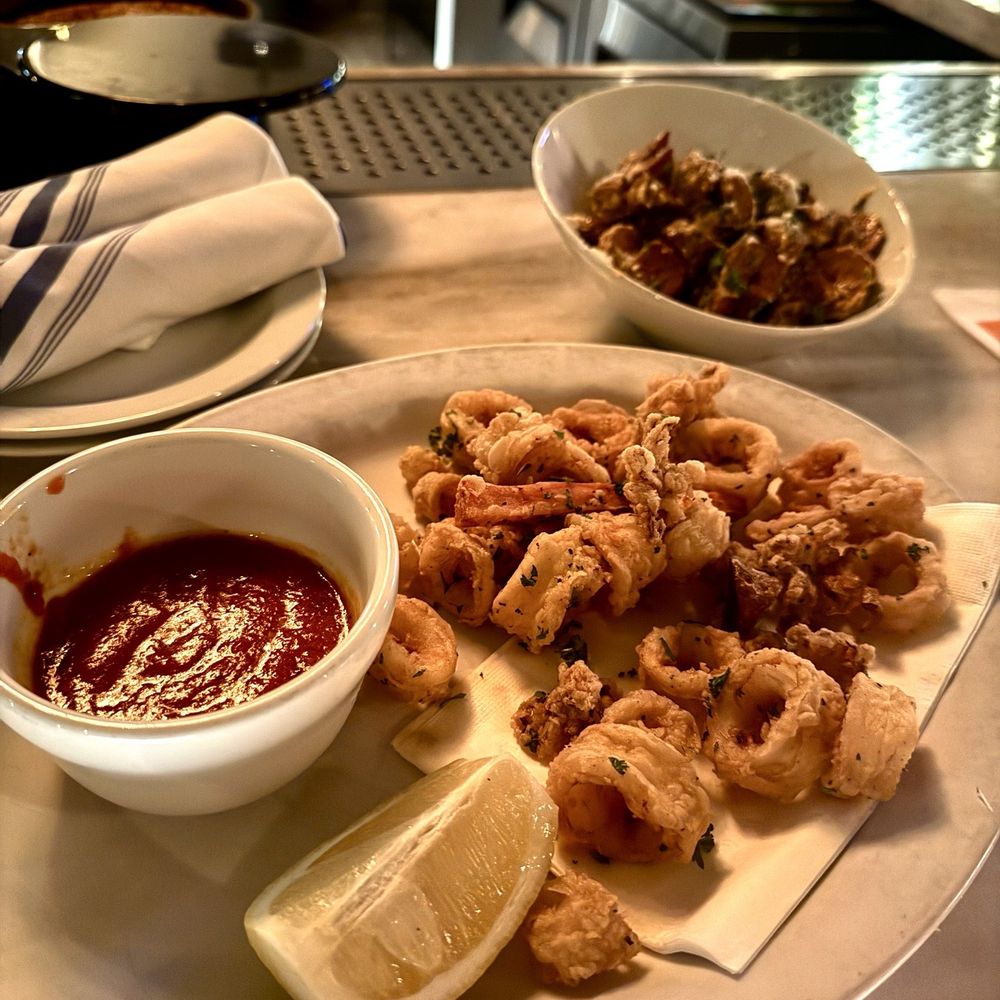 The Lounge - Calamari - Cocktail Bars Near Me - Culver City, California The Lounge - Calamari - Cocktail Bars Near Me - Culver City, California