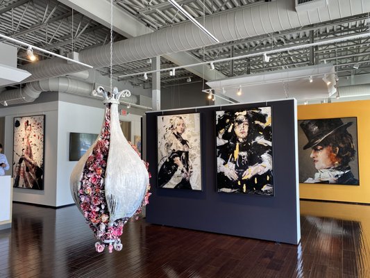 Art of the World Gallery by null