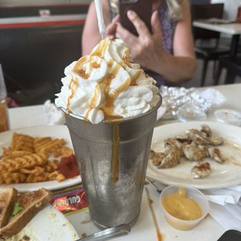 Tasty's Diner - Incredible shake. Yummerz - vanilla # come at me - Diners Near Me - Astoria, New York