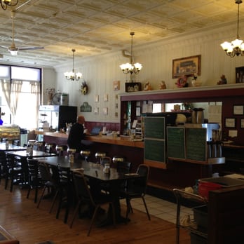 Vittles Restaurant - New American Near Me - Pittsfield, Maine