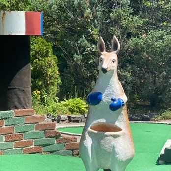 Around the World Golf - Mini Golf Near Me - Lake George, New York