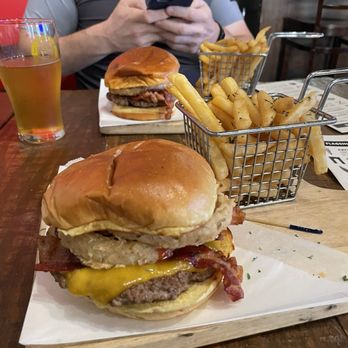 The Porter - Burger - Pubs Near Me - Hattiesburg, Mississippi The Porter - Burger - Pubs Near Me - Hattiesburg, Mississippi