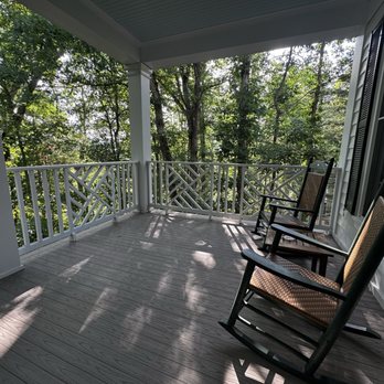 The Greenbrier - Cottage Patio - Resorts Near Me - White Sulphur Springs, West Virginia The Greenbrier - Cottage Patio - Resorts Near Me - White Sulphur Springs, West Virginia