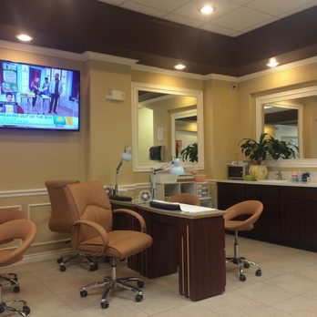 Forever Nails and Spa - Nail Salons Near Me - La Mirada, California