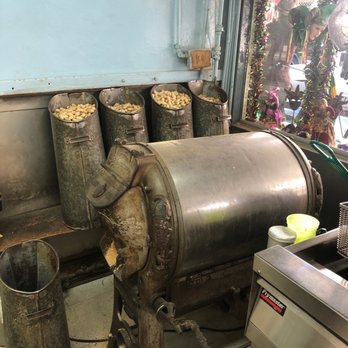 A & M Peanut Shop - Specialty Food Near Me - Mobile, Alabama