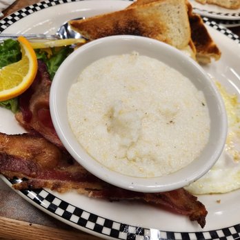 Black Bear Diner Harker Heights - Diners Near Me - Harker Heights, Texas
