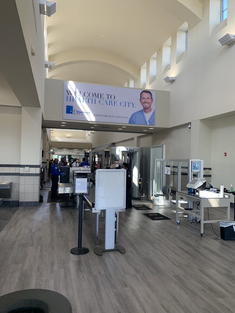 DOTHAN REGIONAL AIRPORT DHN Updated October 2024 15 Photos & 28