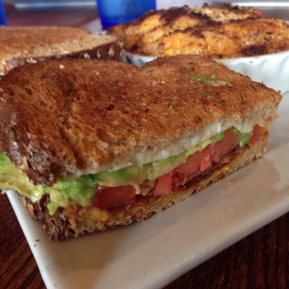 Bluestone - Grown up grilled cheese and baked mac n cheese with bacon - American Near Me - Evanston, Illinois Bluestone - Grown up grilled cheese and baked mac n cheese with bacon - American Near Me - Evanston, Illinois