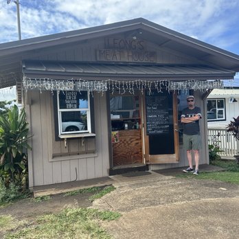 Leong’s Market & Grill - The storefront! - Poke Near Me - Kapaa, Hawaii Leong’s Market & Grill - The storefront! - Poke Near Me - Kapaa, Hawaii