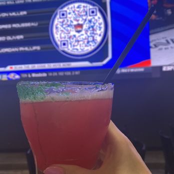 Dave & Buster's Austin - Watermelon strawberry margarita was amazing, the ice cubes are frozen watermelon it as perfection! - American Near Me - Austin, Texas Dave & Buster's Austin - Watermelon strawberry margarita was amazing, the ice cubes are frozen watermelon it as perfection! - American Near Me - Austin, Texas