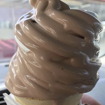 Dairy Belle - Ice Cream & Frozen Yogurt Near Me - Dania Beach, Florida