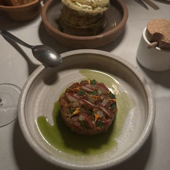 Casa Neos - Tuna tartar - Mediterranean Near Me - Miami, Florida
