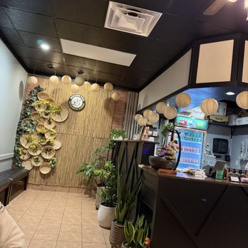 Boiling Pho - Vietnamese Near Me - Temecula, California