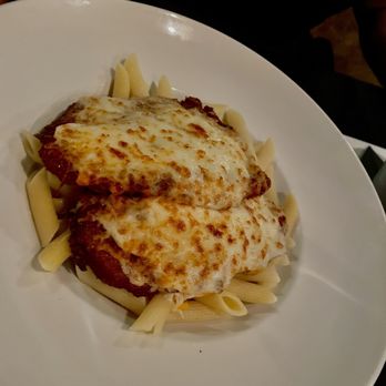 Bellini's Ristorante & Bar - Chicken Parmigana - Steakhouses Near Me - Birmingham, Alabama Bellini's Ristorante & Bar - Chicken Parmigana - Steakhouses Near Me - Birmingham, Alabama