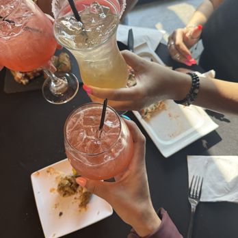 B's Wine Bar - Long Island and Sangria - Wine Bars Near Me - Missouri City, Texas
