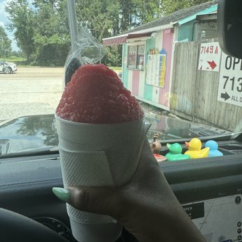 Avalanche Shaved Ice - Strawberry Cheesecake - Shaved Ice Near Me - Houston, Texas