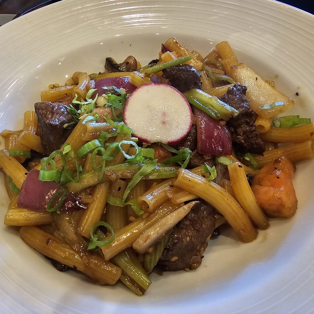 OMELI Kitchen - Macaroni filet mignon - Vietnamese Near Me - Fullerton, California OMELI Kitchen - Macaroni filet mignon - Vietnamese Near Me - Fullerton, California