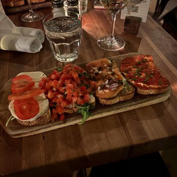 Postino Arcadia - Wine Bars Near Me - Phoenix, Arizona