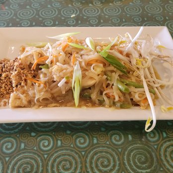 Thai Island - Chicken pad Thai - Thai Near Me - Tampa, Florida Thai Island - Chicken pad Thai - Thai Near Me - Tampa, Florida