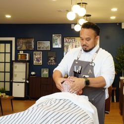 Tom Henry Barbershop