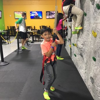 Sky Zone Trampoline Park - Trampoline Parks Near Me - Vacaville, California