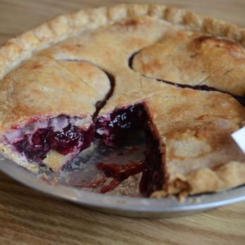 Hamilton Family Cafe - Homemade blackberry pie - Cafes Near Me - Hamilton, Illinois Hamilton Family Cafe - Homemade blackberry pie - Cafes Near Me - Hamilton, Illinois