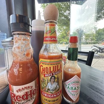 Otto's Kitchen & Comfort - Plenty of condiments offered at your table. - Breakfast & Brunch Near Me - Pittsfield, Massachusetts Otto's Kitchen & Comfort - Plenty of condiments offered at your table. - Breakfast & Brunch Near Me - Pittsfield, Massachusetts