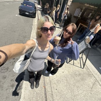 Alta Coffee - Cold brew with sugar-free vanilla and iced chai latte - Coffee & Tea Near Me - Newport Beach, California Alta Coffee - Cold brew with sugar-free vanilla and iced chai latte - Coffee & Tea Near Me - Newport Beach, California