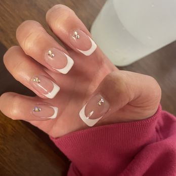 Luna Nails Bar - Nail Salons Near Me - Bellflower, California