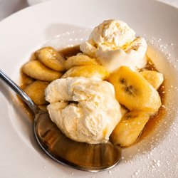 Giannis Steakhouse & Seafood