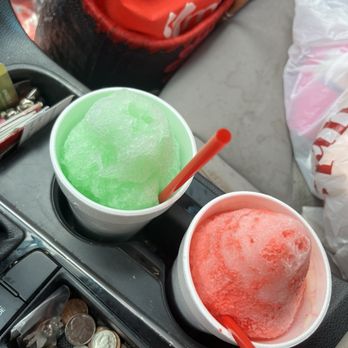 Red's Snow Wagon & More - Strawberry with cream and green apple - Food Stands Near Me - Houston, Texas Red's Snow Wagon & More - Strawberry with cream and green apple - Food Stands Near Me - Houston, Texas