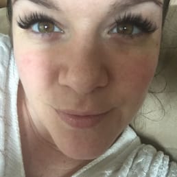 Fresh set of volume lashes. Fresh set of volume lashes.