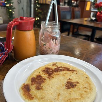La Esperanza Restaurant and Bakery - Gigantic pupusas!! - Bakeries Near Me - Torrance, California La Esperanza Restaurant and Bakery - Gigantic pupusas!! - Bakeries Near Me - Torrance, California