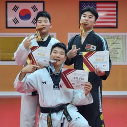 Hallelujah Tae Kwon Do - The Yi brothers and their 2 gold + 1 silver medal!