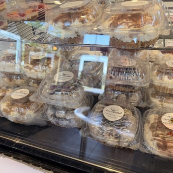 Sam’s Southern Eatery - Homemade desserts - Seafood Near Me - Baton Rouge, Louisiana Sam’s Southern Eatery - Homemade desserts - Seafood Near Me - Baton Rouge, Louisiana