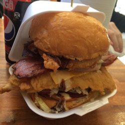 Eightbulls - Monster schnitty burger