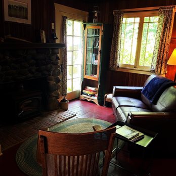 Lochaerie Resort - Living room - Hotels Near Me - Amanda Park, Washington Lochaerie Resort - Living room - Hotels Near Me - Amanda Park, Washington