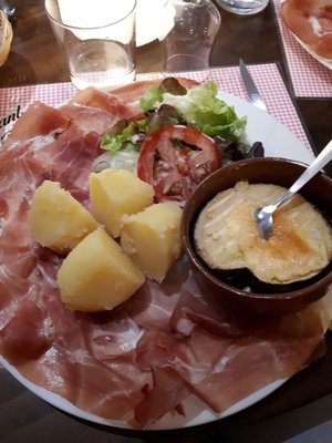 Chez le Gaulois by null