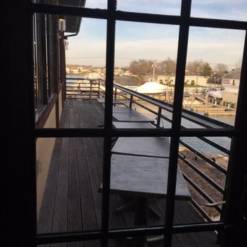 Elliot's - Seafood Near Me - Freeport, New York