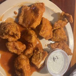 Tickets Pub & Eatery - Medium boneless wings