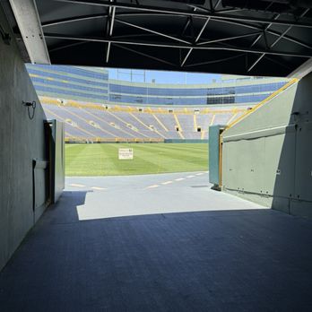 Lambeau Field - Stadiums & Arenas Near Me - Green Bay, Wisconsin Lambeau Field - Stadiums & Arenas Near Me - Green Bay, Wisconsin