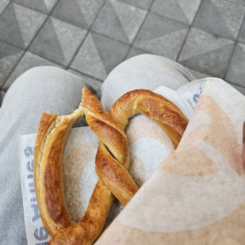 Auntie Anne's - Plain pretzel - Pretzels Near Me - Canoga Park, California Auntie Anne's - Plain pretzel - Pretzels Near Me - Canoga Park, California