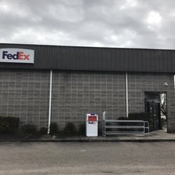 FedEx Ship Center