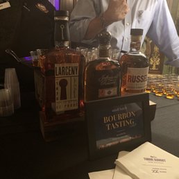 Fun bourbon tasting @Elms Mansion